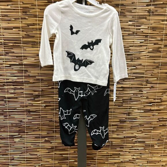 Baby Girl Carter's 2-Piece Halloween Top, Bottoms,, Girl's, Size: 12 Months, Bla - Picture 1 of 2